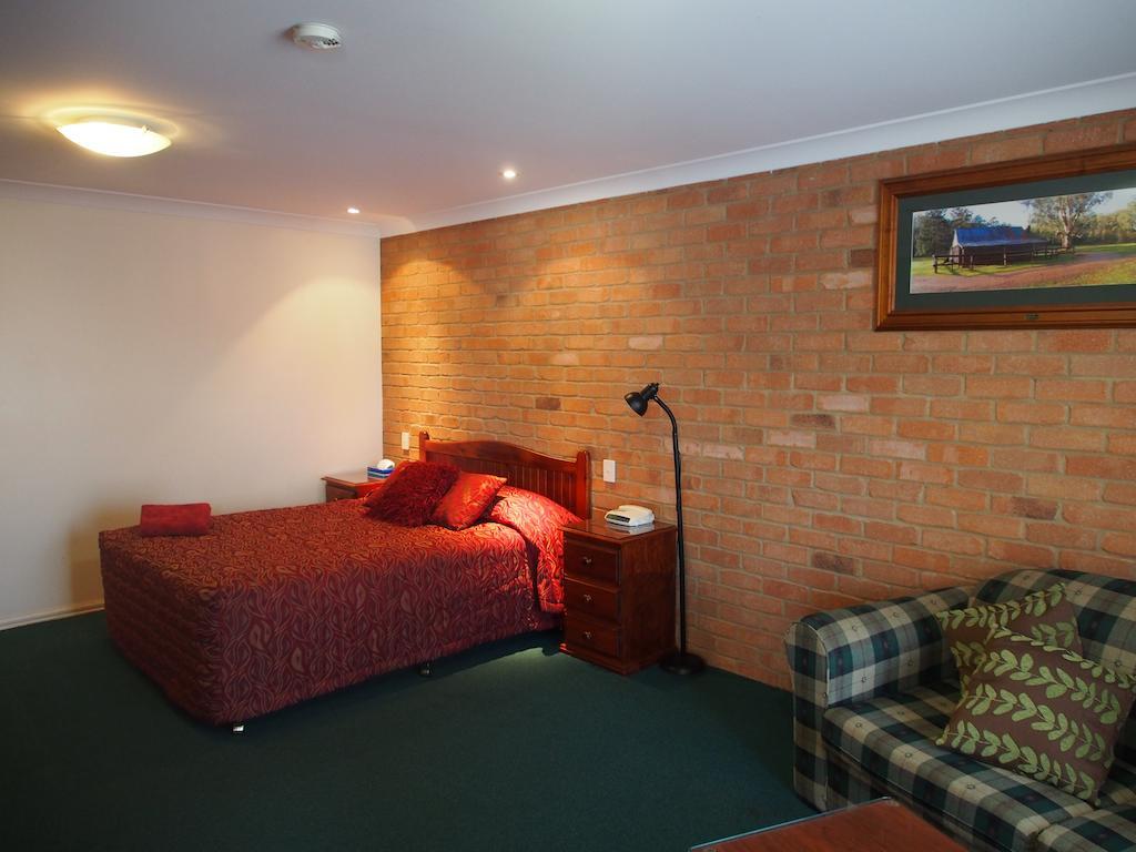 Cobar Town & Country Motor Inn 외부 사진