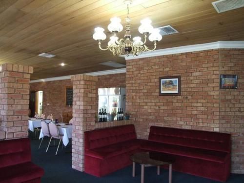 Cobar Town & Country Motor Inn 외부 사진